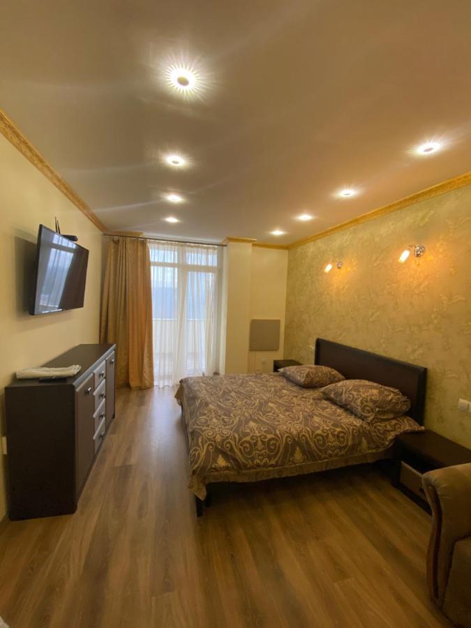 Вул Роксолани , 16 Центр 300 М До Бювету ตรุสคาเวตส์ ภายนอก รูปภาพ